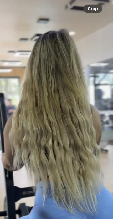 Customer wearing Muse extensions