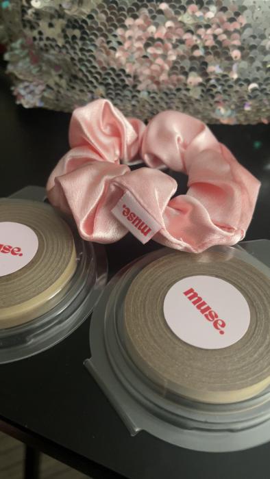 Customer wearing Muse extensions