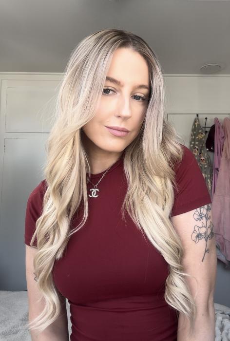 Customer wearing Muse extensions