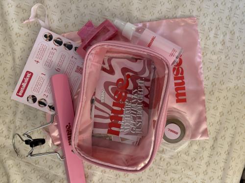 Customer wearing Muse extensions