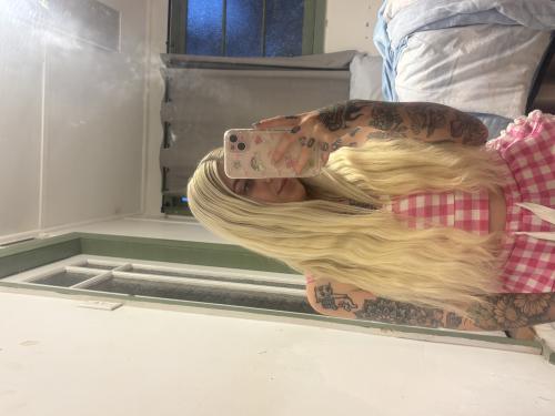 Customer wearing Muse extensions