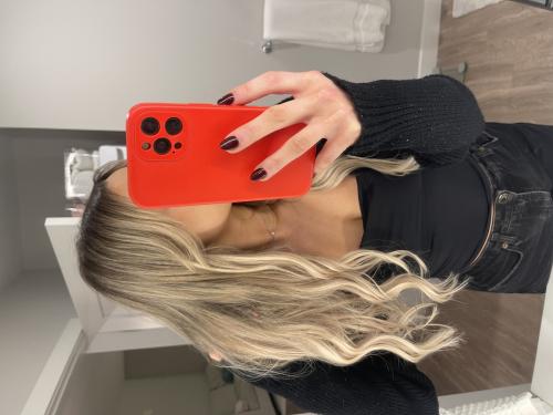 Customer wearing Muse extensions