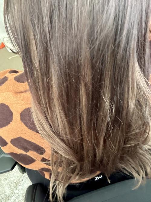 Customer wearing Muse extensions