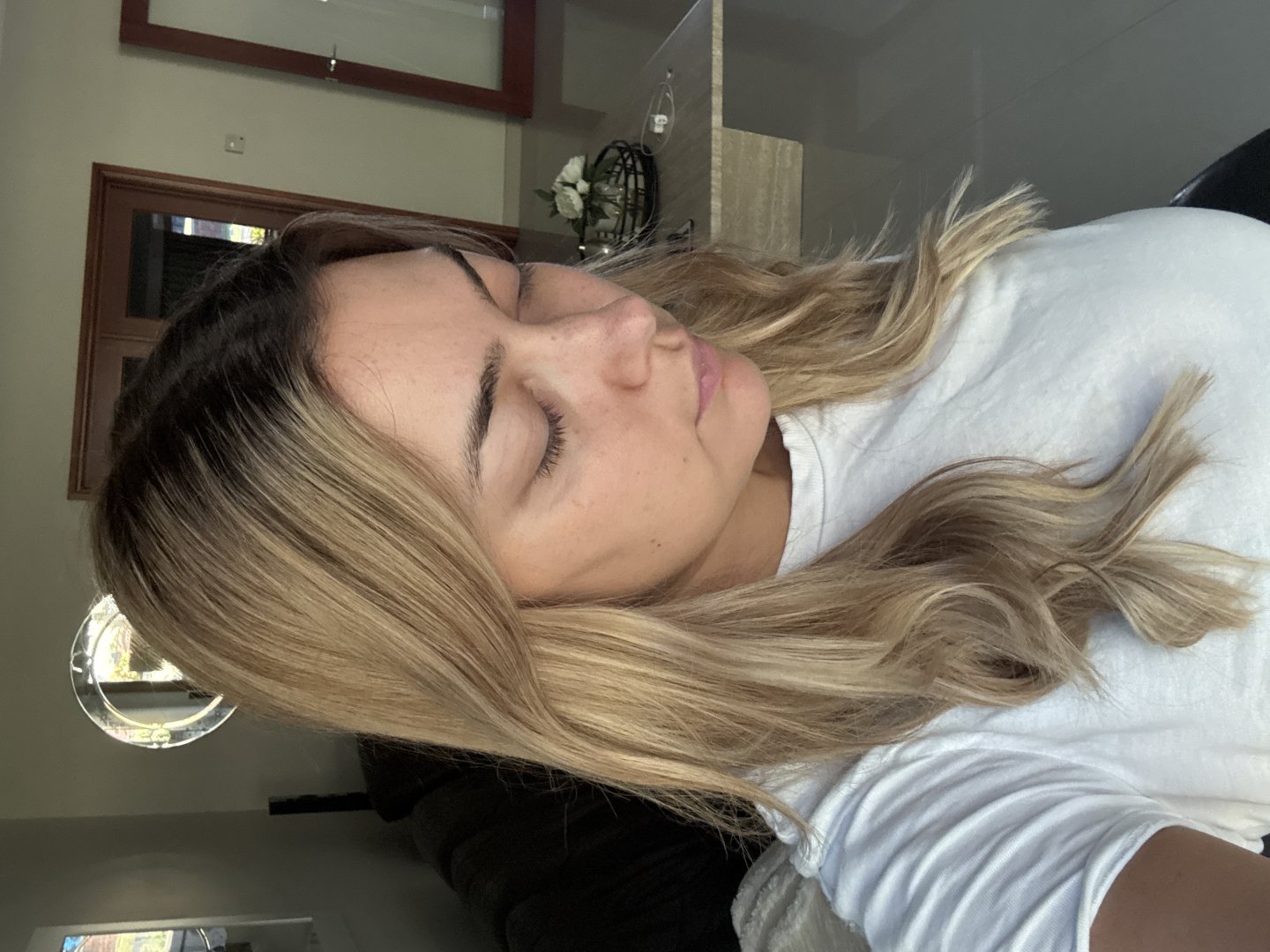 Customer wearing Muse extensions