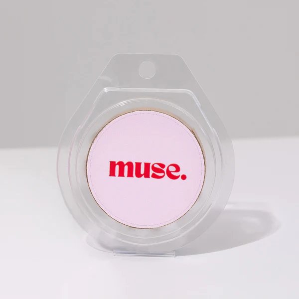 Customer wearing Muse extensions