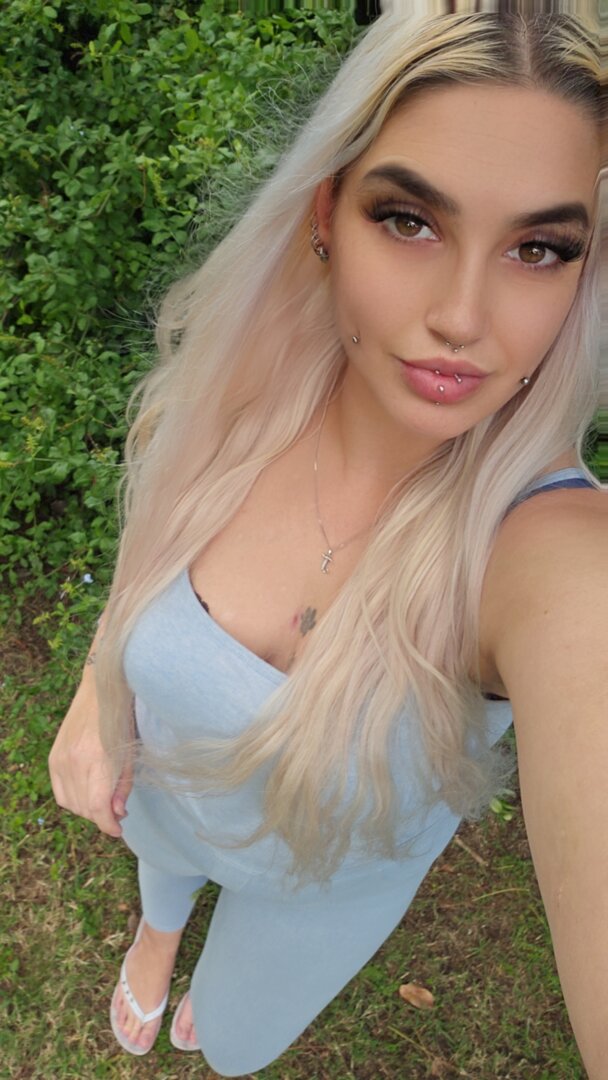 Customer wearing Muse extensions