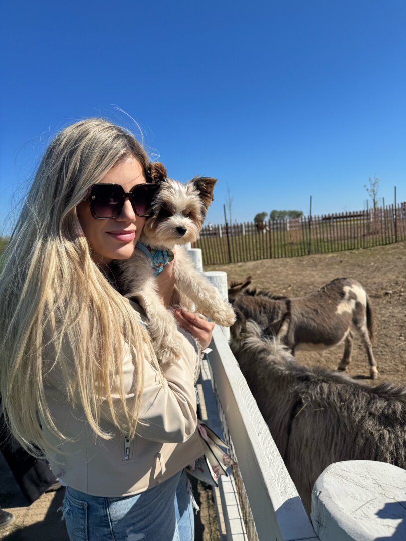 Customer wearing Muse extensions