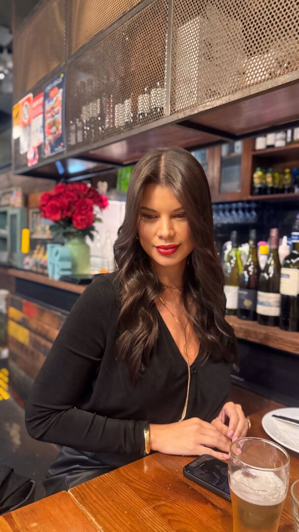 Customer wearing Muse extensions