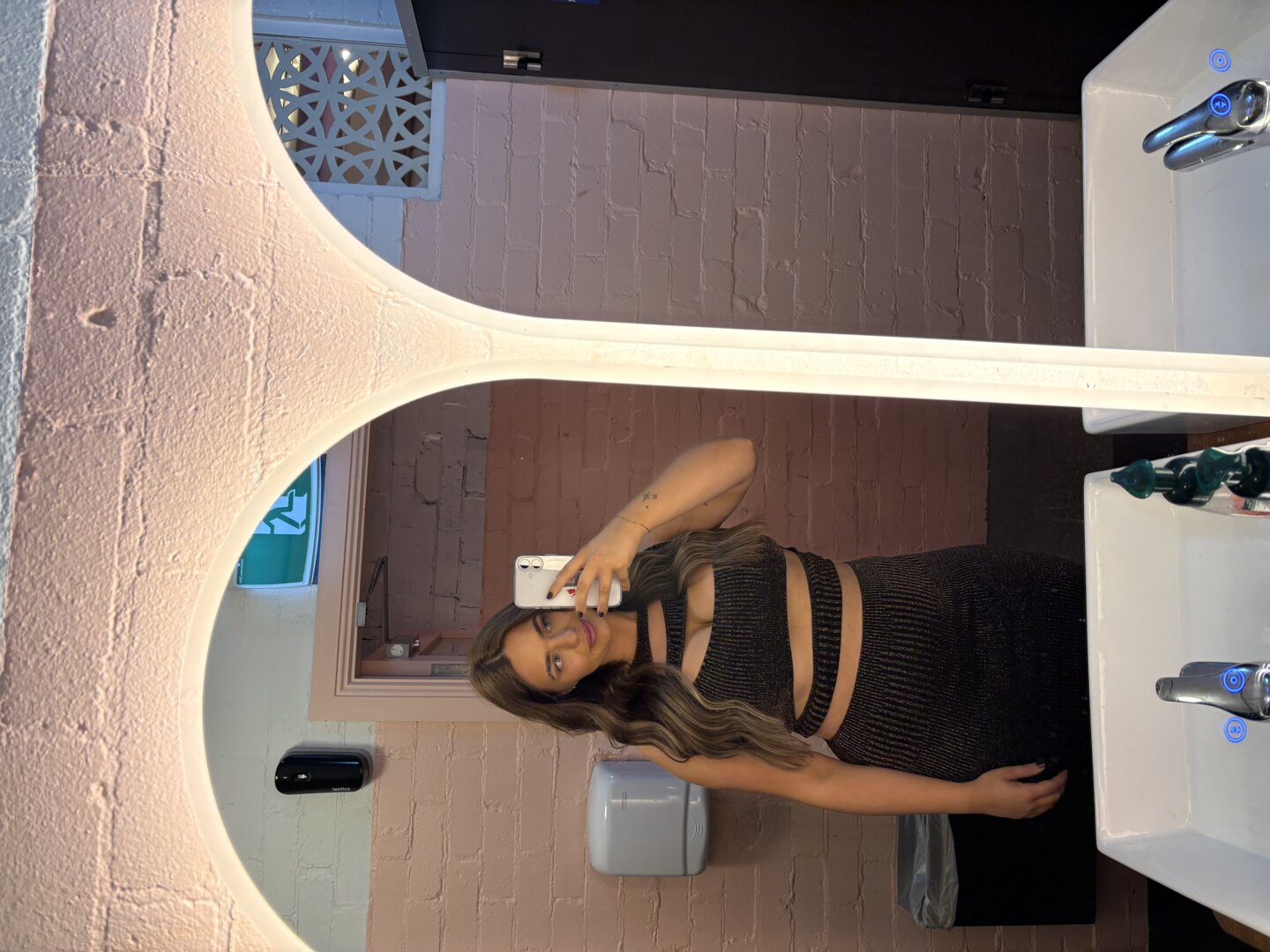 Customer wearing Muse extensions