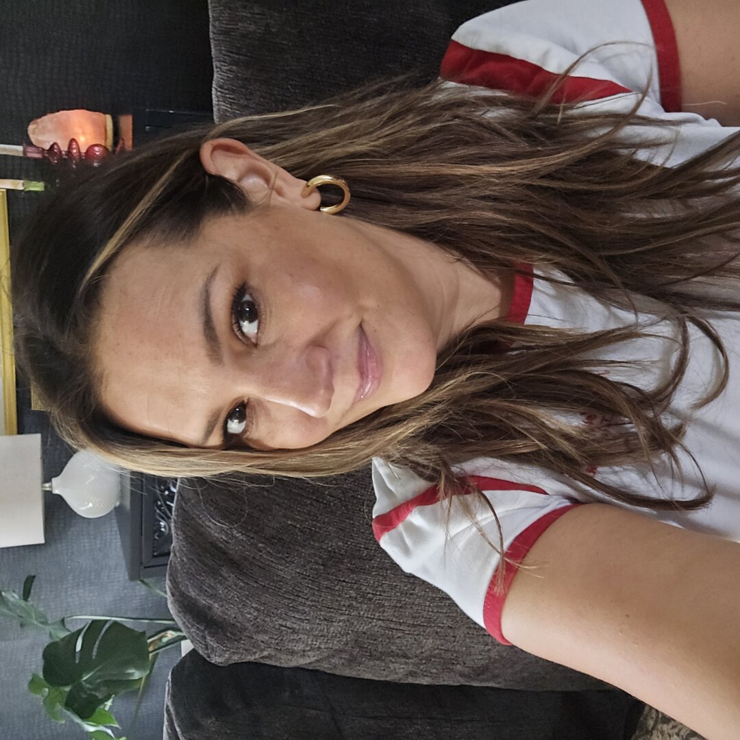 Customer wearing Muse extensions