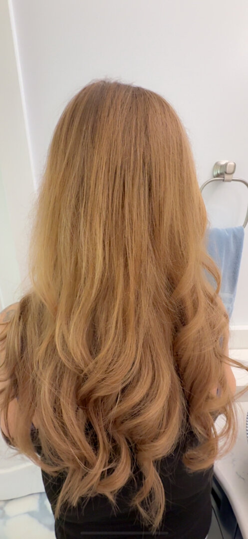 Customer wearing Muse extensions