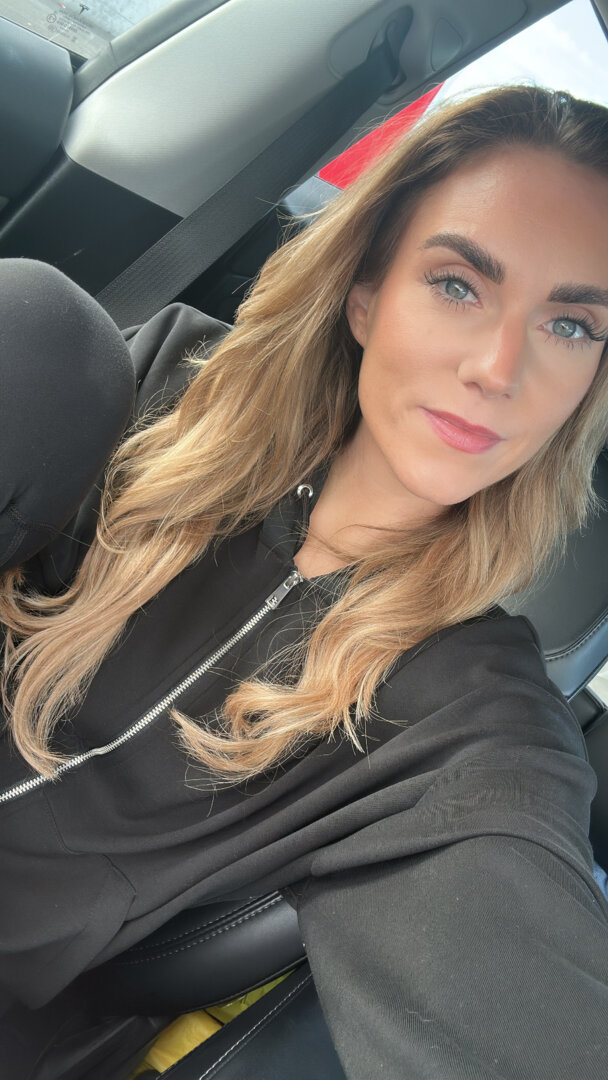 Customer wearing Muse extensions