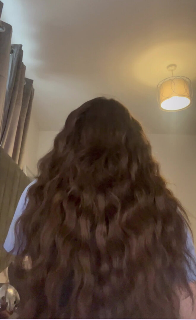 Customer wearing Muse extensions