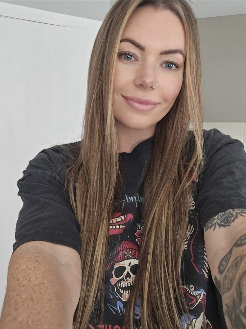 Customer wearing Muse extensions