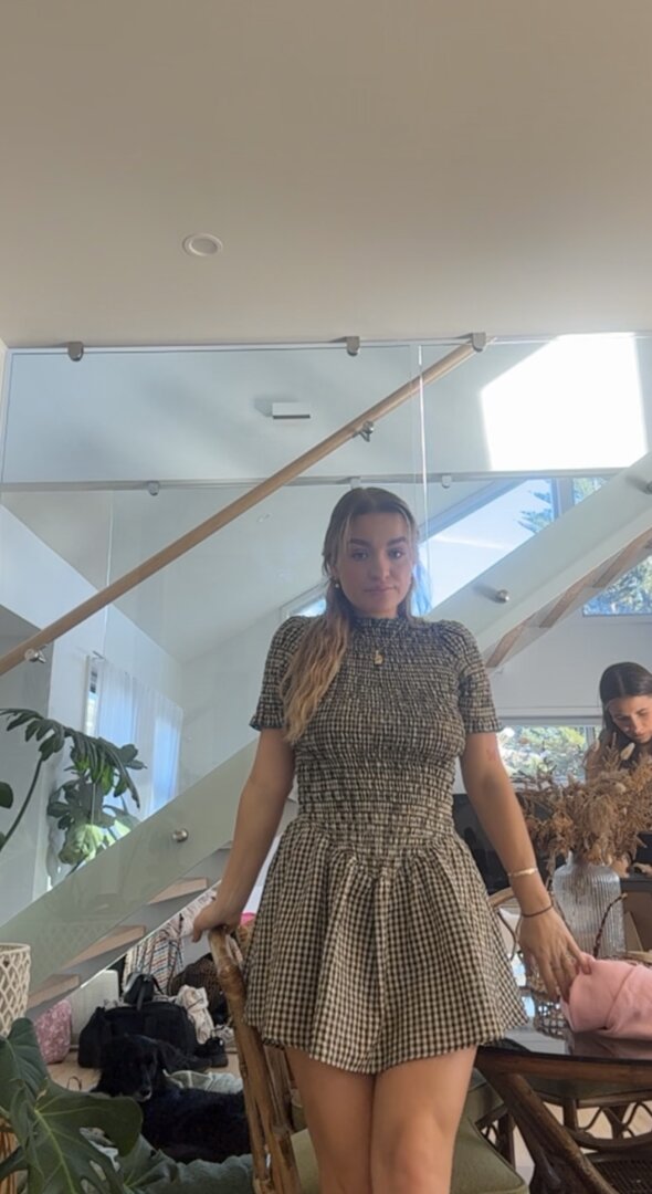 Customer wearing Muse extensions