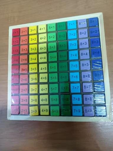 Table de multiplication en bois FSC ( NEUF ) (Neu und originalverpackt