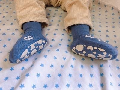 Tic Tac Toe - 5 Pares de calcetines antideslizantes para bebés y niños pequeños