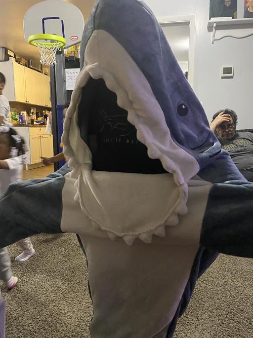  Mycozyshark Blanket, Shark Blanket Hoodie, Shark Onesie, Cozy Shark  Blanket, Wearable Shark Blanket Adult (Blue, 150cm/59in) : Home & Kitchen