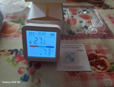 Royaleva Wifi-Enabled Temperature And Humidity Sensor