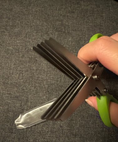Royaleva 5 Blade Kitchen Salad Scissors for Fast Cutting