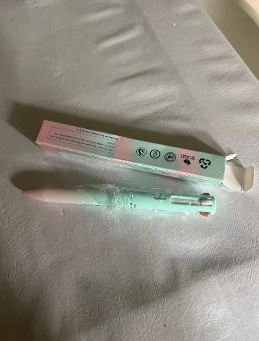 Royaleva 4-in-1 Make Up Pencil for Quick Touch Ups