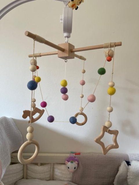 Kona Crib Toy Mobile
