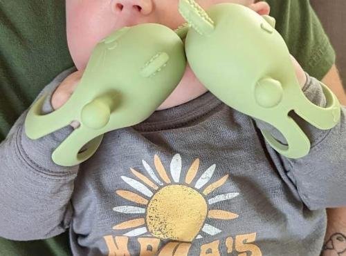 Olaf Silicone Teething Glove - 🎉 Buy 1 Get 1 Free