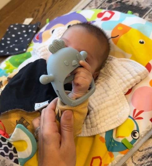 Olaf Silicone Teething Glove - 🎉 Buy 1 Get 1 Free