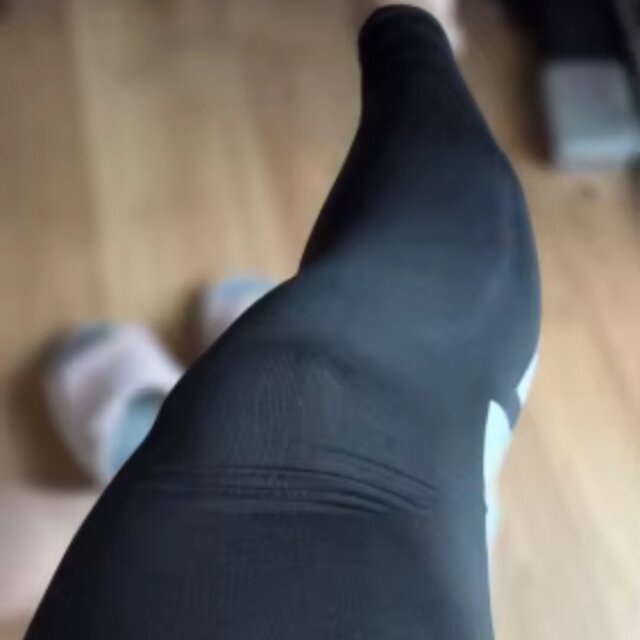 Compression Sleeves V2 for Knees and Legs